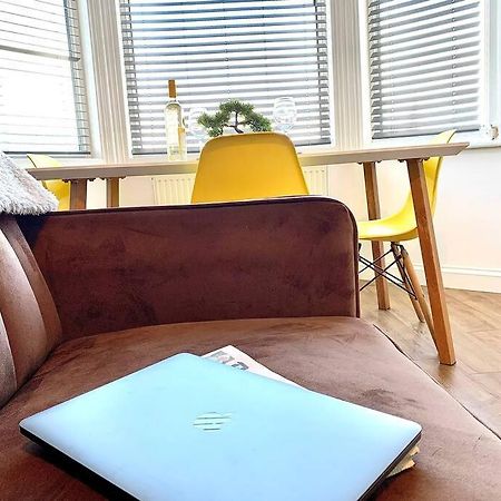Beautiful Space Stylish And Modern! Perfect Location Blackpool Esterno foto