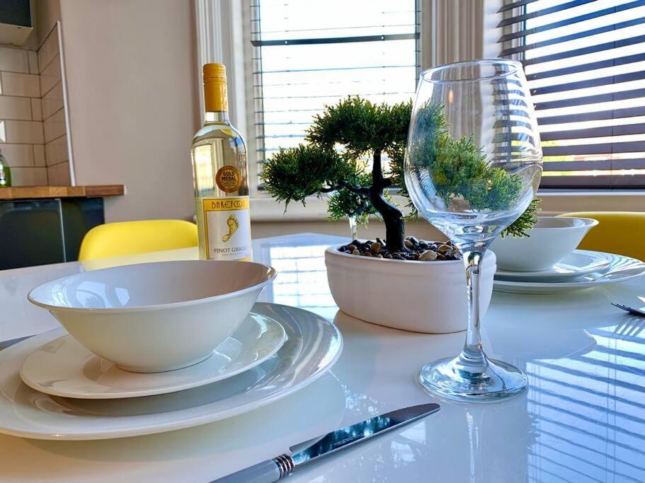 Beautiful Space Stylish And Modern! Perfect Location Blackpool Esterno foto