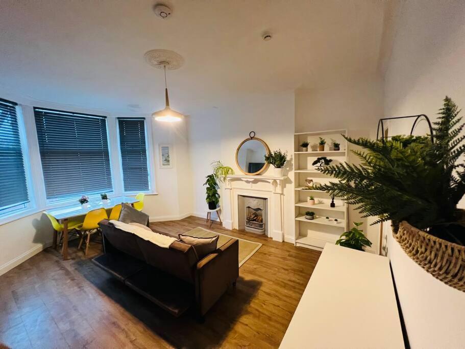 Beautiful Space Stylish And Modern! Perfect Location Blackpool Esterno foto