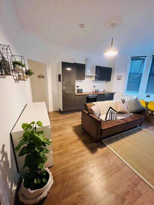 Beautiful Space Stylish And Modern! Perfect Location Blackpool Esterno foto